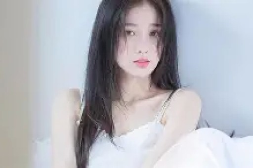 这个坚强面对绝症的少女形象不仅让